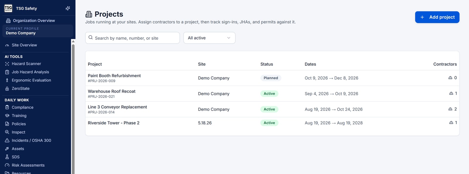 Projects list showing project name and number, site, status, dates and the count of assigned contractors